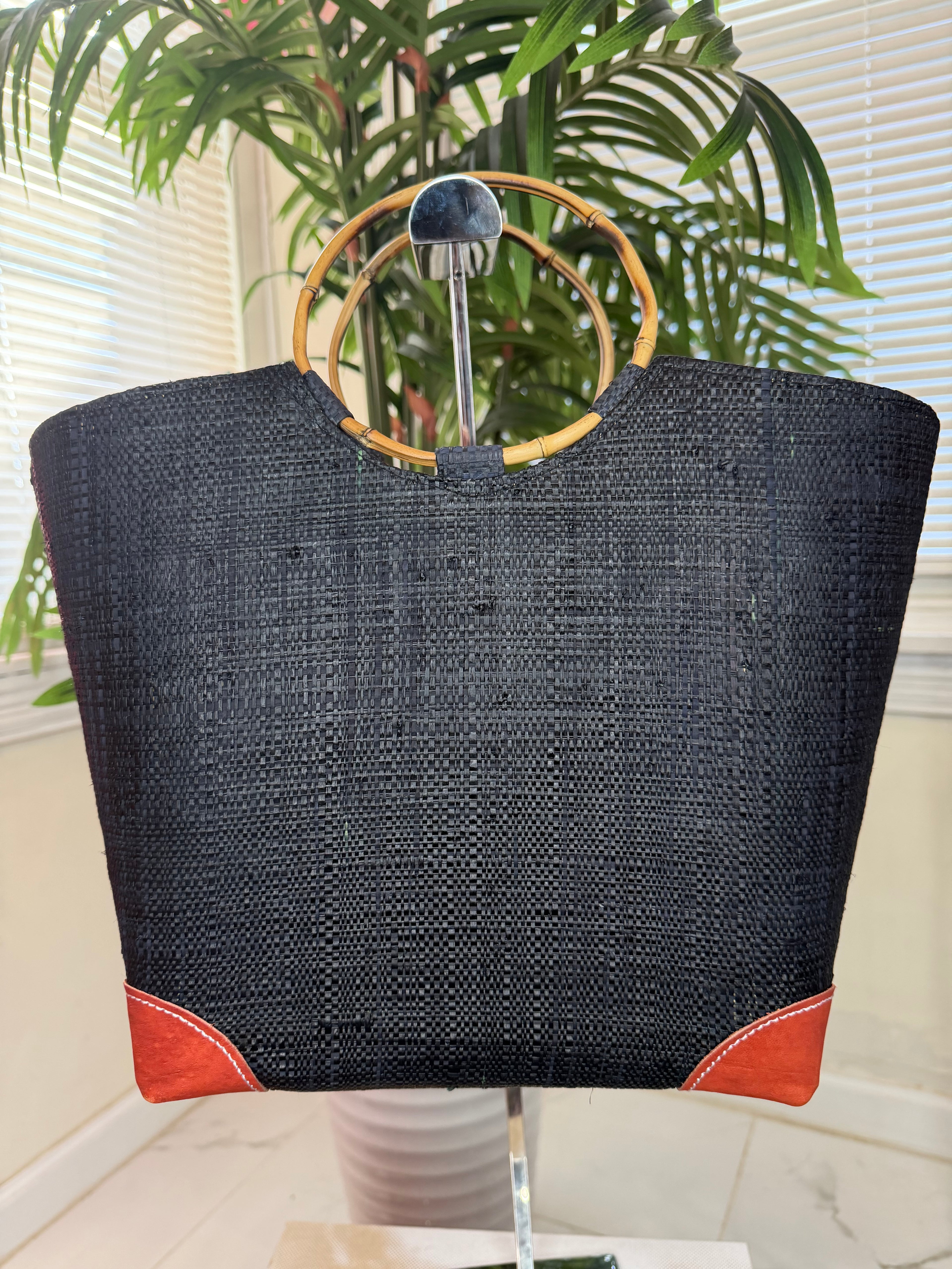 Betty Raffia Straw Bucket Bag